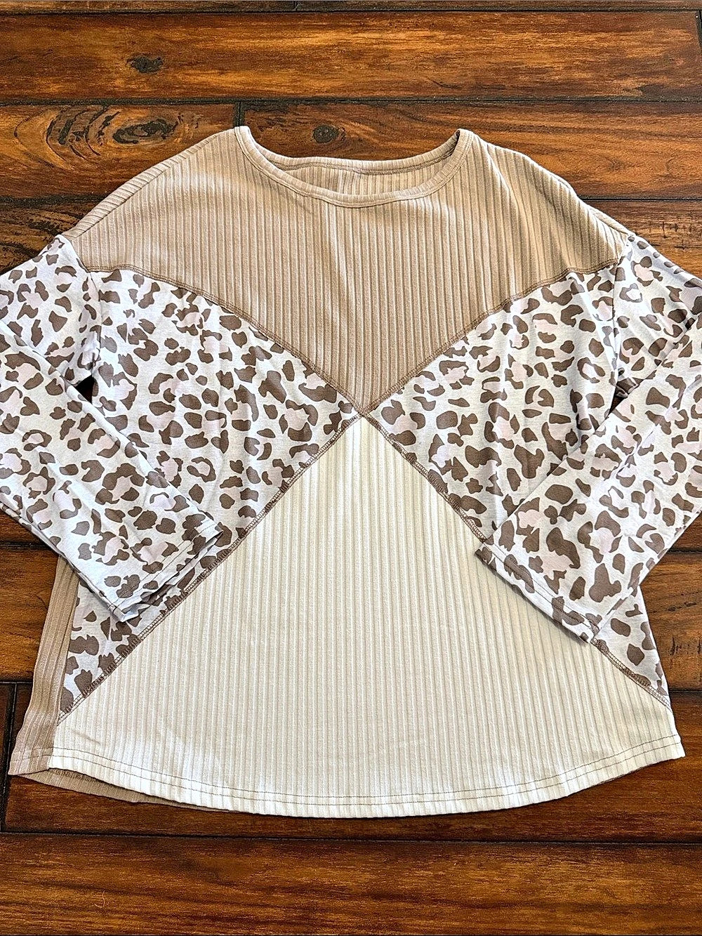 Animal Print NWOT Long Sleeve Top in Cream & Beige